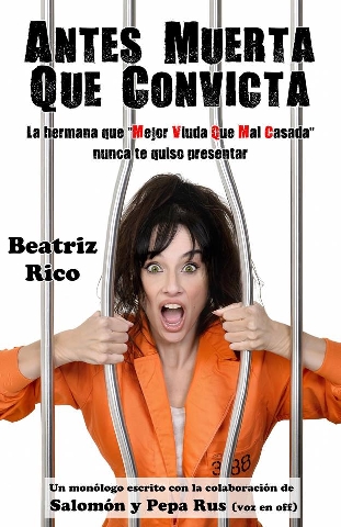 Foto de Beatriz Rico en el Teatro Villafranquino presentando