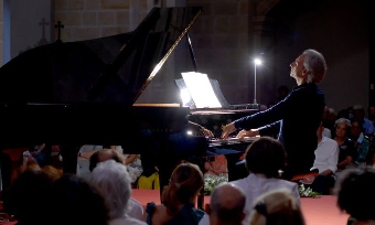 Foto de Pedro Halffter interpreta en Música en Villafranca las 