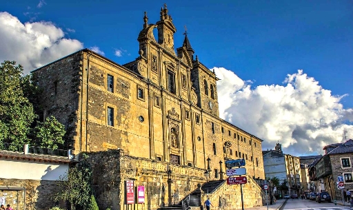 Foto de Diputación confirma inversiones para el atrio de San Nicolás de Villafranca del Bierzo